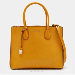 Michael Kors
Michael Kors Yellow Leather Large Mercer Tote